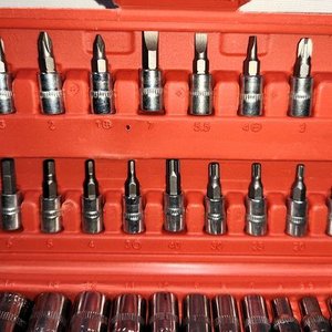 Juego de Dados y Puntas de 46 Piezas con Llave Cricket, Nuevo en Caja - imagen 4