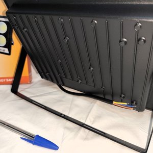 Foco LED Eléctrico para Exterior 300W, 220V, Nuevo en Caja - imagen 3