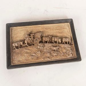 Lote anterior: Cuadro de Yeso con Carreta y Bueyes, Firmado