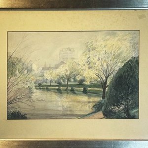 Lote siguiente: Acuarela Atribuida a Francisco L. Musetti: Paisaje Urbano con Cuerpo de Agua