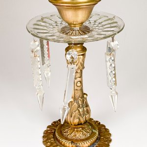 Lámpara de Bronce con Cristales Tallados y Pantalla Grabada - imagen 3