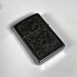 Encendedor Zippo Plateado Cincelado - imagen 4