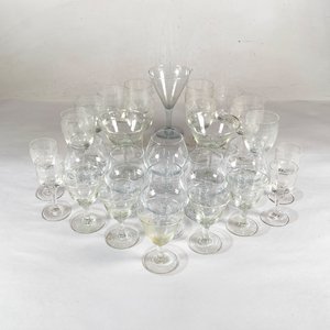 Variedad de Copas de Cristal Hialino con Grabados - imagen 1