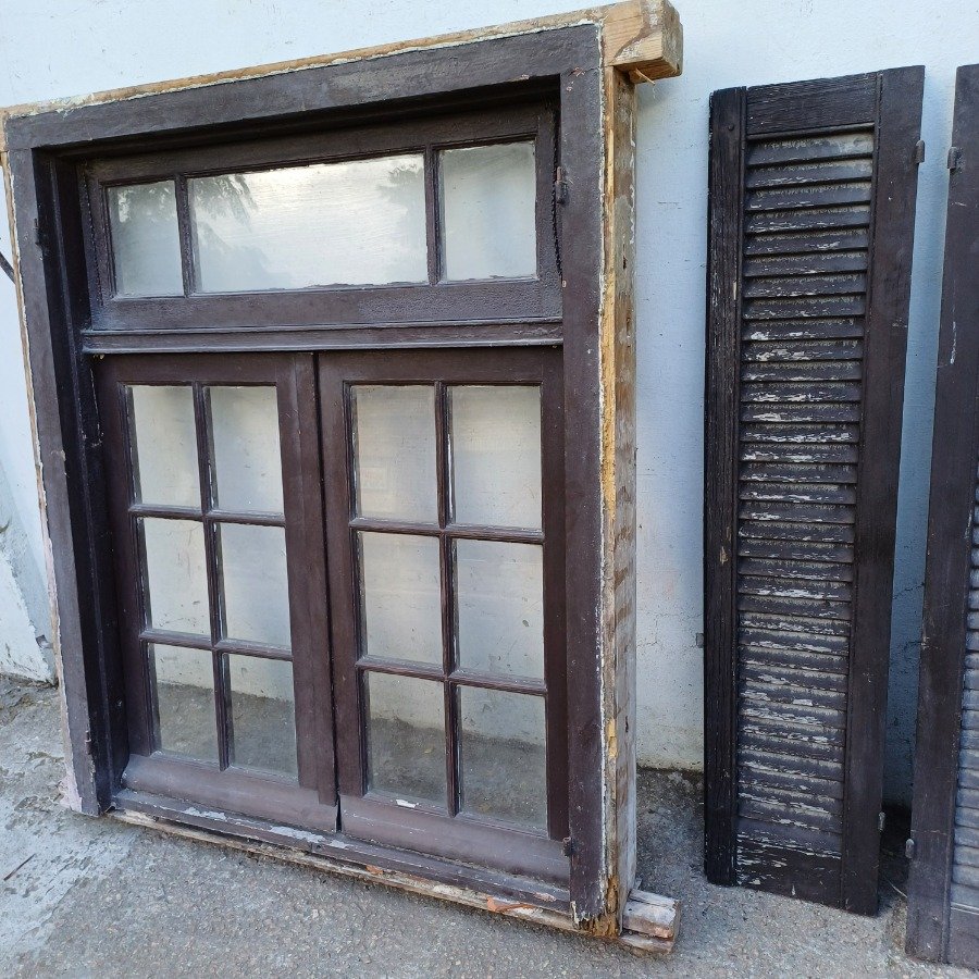 Ventana con dos hojas batientes y marco de pinotea - imagen 8