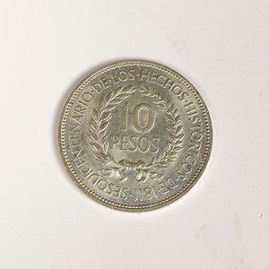 Moneda de Plata "El Gaucho" - 10 Pesos Uruguayos 1961 - imagen 2