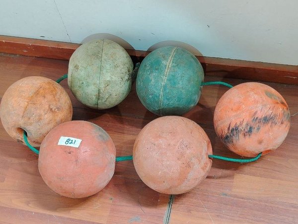Juego de 6 Boyas de Pesca Lucky Fish Naranja y Verde Φ200mm