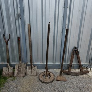 Lote: herramientas y adorno - imagen 3