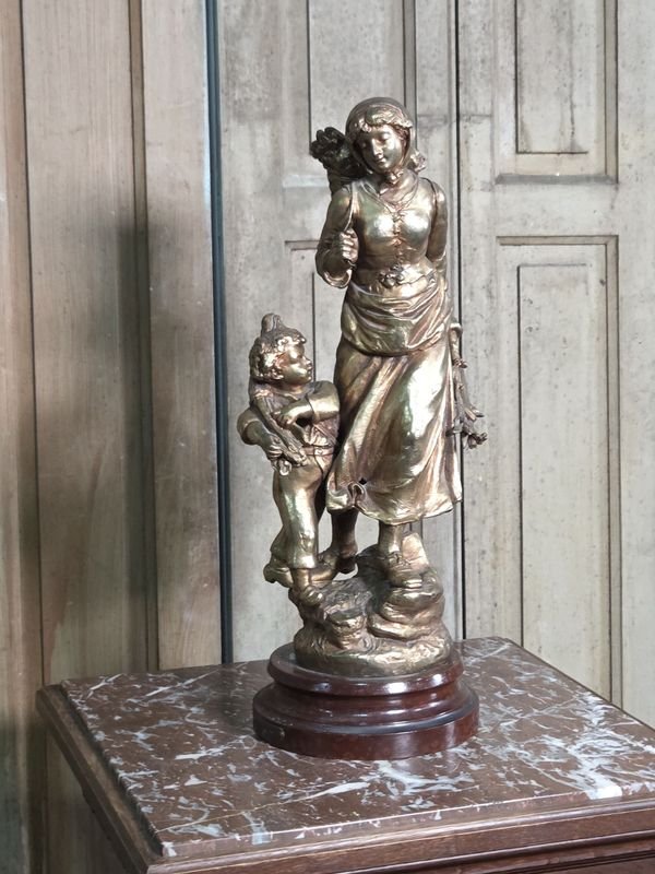 Figura en Bronce Baño Dorado "Retour du Bois" Mujer y Niño