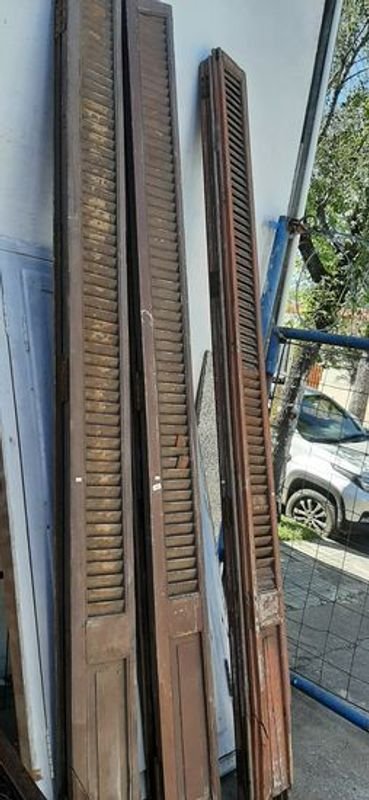 Lote anterior: Postigos de madera de 3 hojas para ventanas