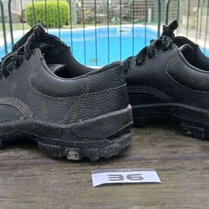 Zapatos de Trabajo Bracol Negros Talle 41 con Detalles - imagen 4