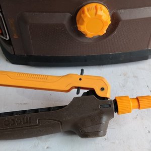 Sulfatadora de Mochila Ingco a Batería - Sin Cargador - imagen 7