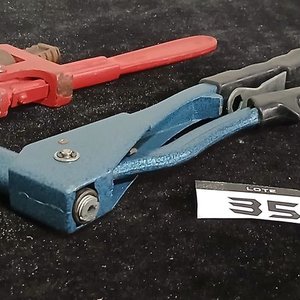 Lote de Herramientas: Remachadora, Llave Stillson, Llaves Fijas y Mandril - imagen 4