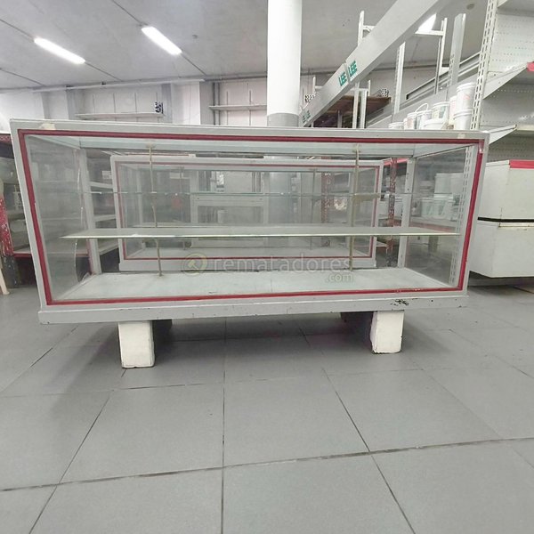 Vitrina Exhibidora Metálica con Estantes