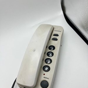 Lote siguiente: Lote- Teléfono fijo de mesa o pared clásico