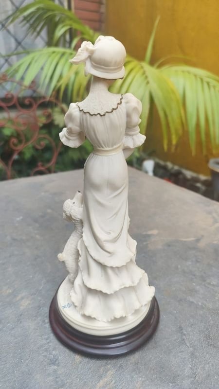 Item 901163 - Image 1