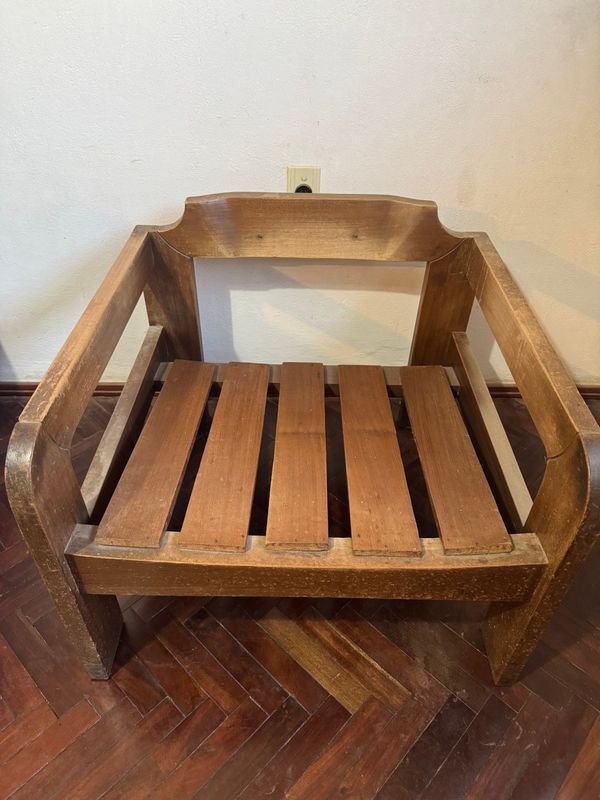 Sillón en madera con par de almohadones - imagen 5