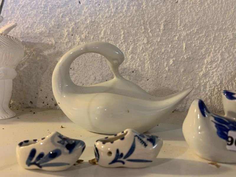 Item 890452 - Image 1