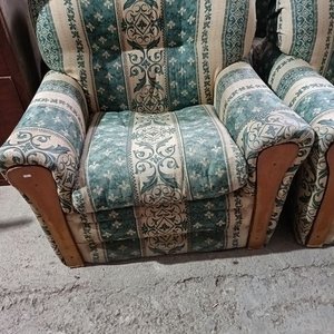 Juego de Living Antiguo: Sofá y Sillones Tapizados - imagen 5