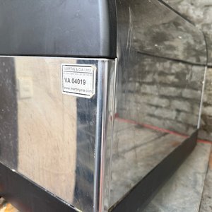 Cafetera Industrial Eléctrica La Cimbali de 2 Grupos con Tamper - imagen 6