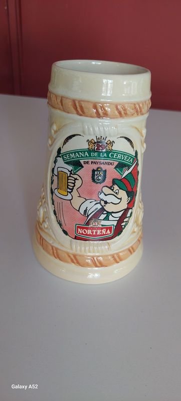 Lote siguiente: Jarra de la semana de la cerveza número 29