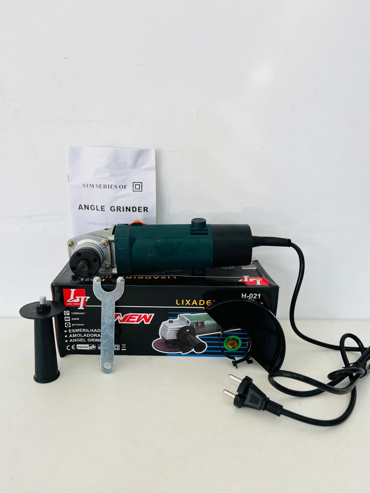 Amoladora Angular Lixade 650W con Caja y Accesorios