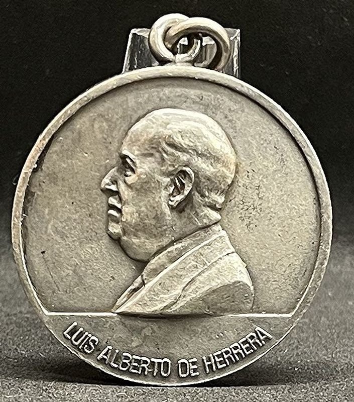 Medalla de Luis Alberto de Herrera, año 1993 - imagen 2