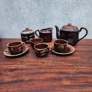 Lote anterior: Juego de Té de Barro Vidriado con Faltantes