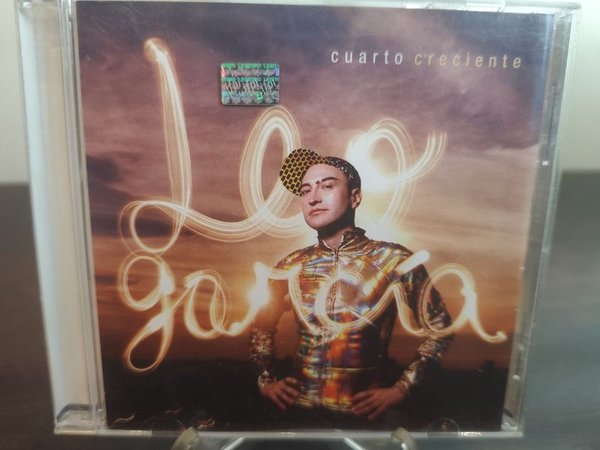 Álbum "Cuarto Creciente" de Leo García (2005)