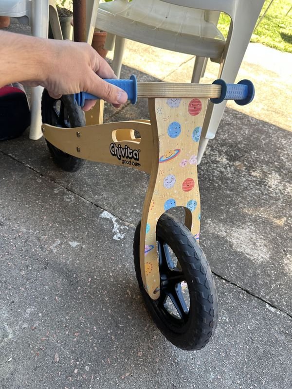 Bicicleta de equilibrio Chivita en buen estado - imagen 4