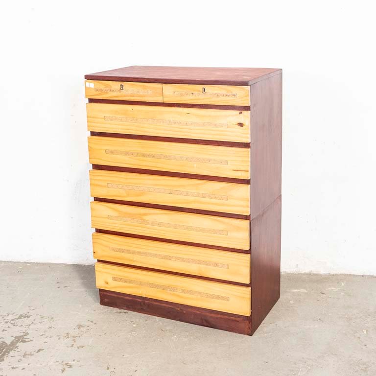 Item 2104119 - Image 0