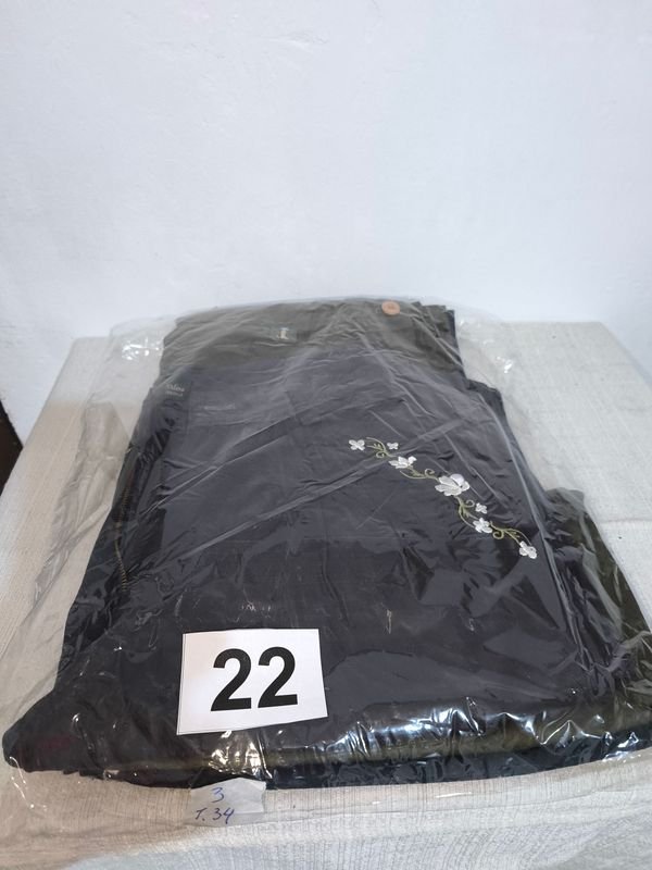 Ropa de baño y pantalones para damas - imagen 2