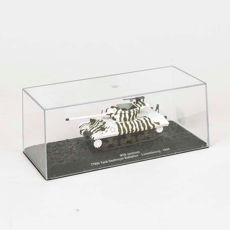 Lote siguiente: Modelo a escala 1/72 tanque M36 Jackson en caja de acrilico