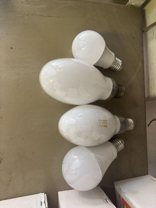 Lámparas LED y tradicionales en venta - imagen 2