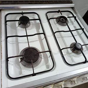 Cocina a Gas James Blanca con Horno - imagen 2