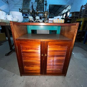 Mesa de TV de Madera Maciza con Puertas - imagen 3