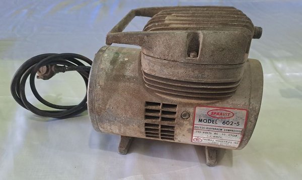 Compresor de diagrafma sin aceite Sprayit Modelo 602-5 - imagen 1