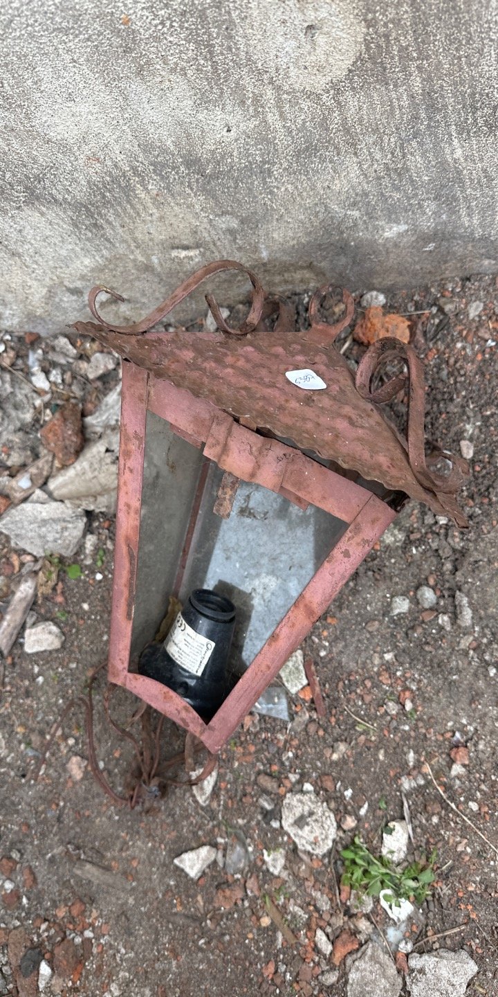 Farol de Hierro Forjado con Vidrio
