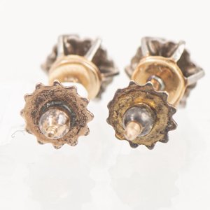 Par de Tornillos de Oro 18k con Brillantes - imagen 2
