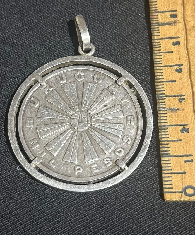 Moneda de Plata 900 FAO Uruguay 1969 Engarzada