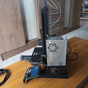 Impresora 3D Ender con Poco Uso - imagen 7