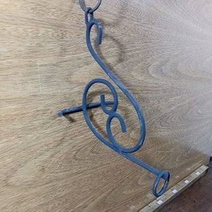 Par de Ménsulas de Herrería Artesanal para Colgar Macetas - imagen 4