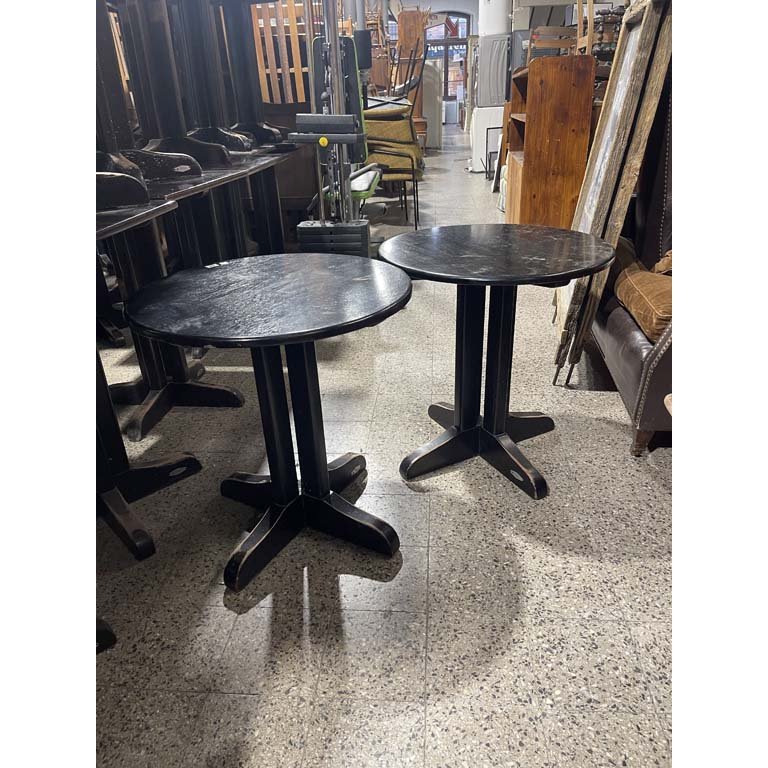 Par de Mesas de Bar Circulares de Madera Delfino Álvarez
