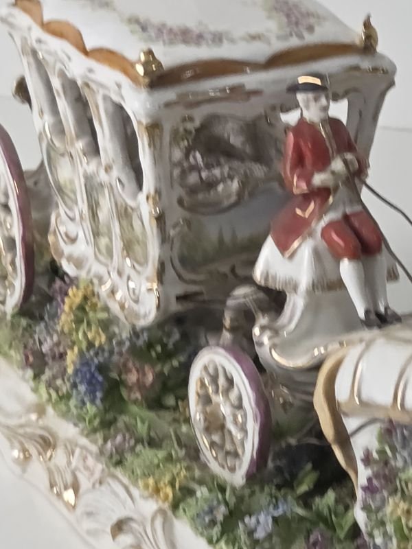 Pieza de porcelana policromada de Luigi Fabris, siglo XX - imagen 7