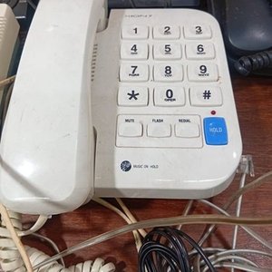 Lote de 5 Teléfonos Fijos de Oficina y Hogar - imagen 3