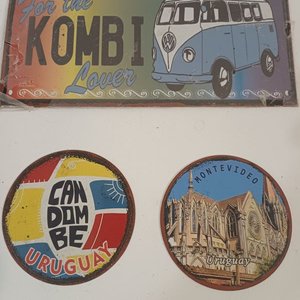Lote de 8 Chapas Vintage: Hulk, Combi, Asados, Tango, Uruguay y Más - imagen 2