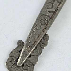 Vaina de Cuchillo Criollo con Grabados Florales y de Aves - imagen 4