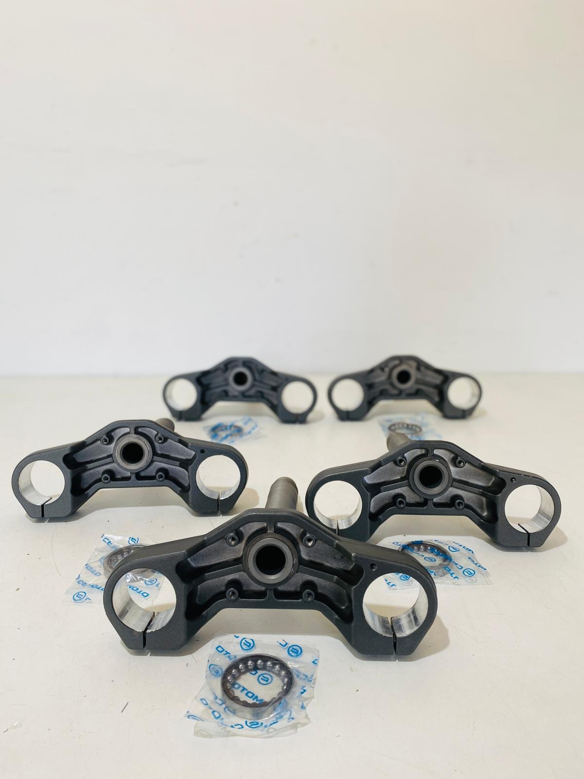 Lotes de piezas de moto en excelente condición - imagen 3