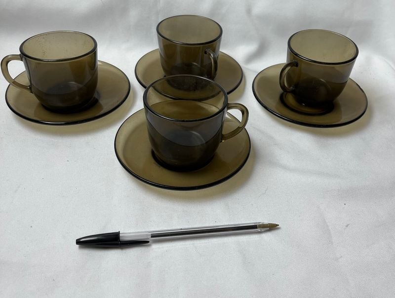 Juego de tazas de café y platos - imagen 4