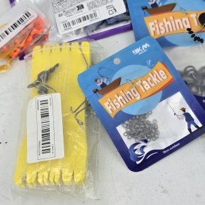 Lote de Accesorios de Pesca: Línea, Destorcedores y Más - imagen 2