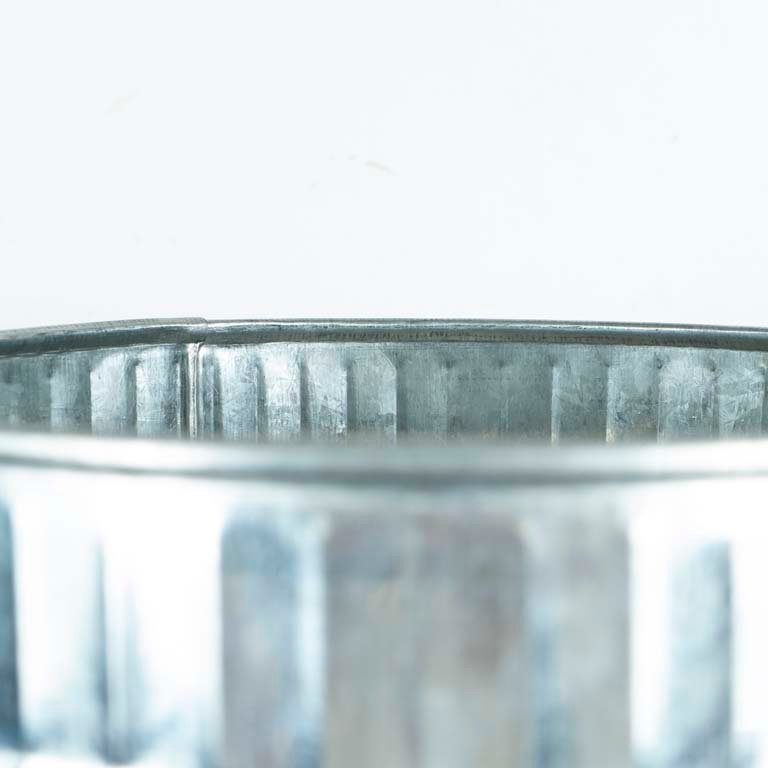 Maceta o champagnera de chapa con base de hierro - imagen 2
